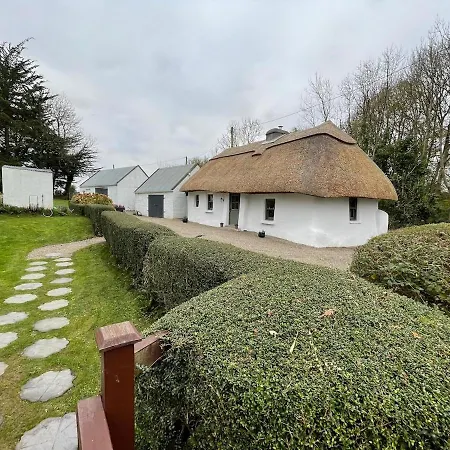 Murphys Thatched Holiday home *