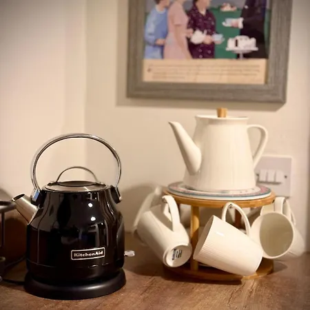 בית נופש Murphys Thatched מיטשלסטאון