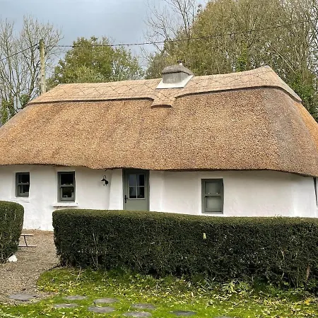 Holiday home Murphys Thatched *