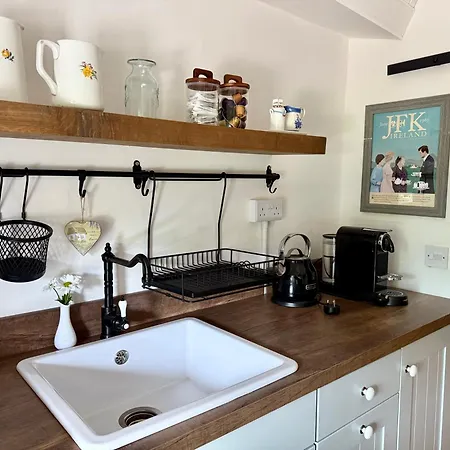 Dom wakacyjny Murphys Thatched *